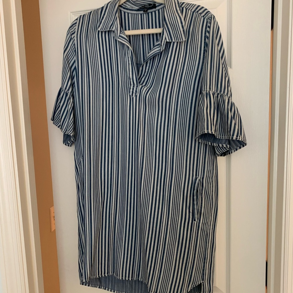 Blue and white dress, great for beach and summer!